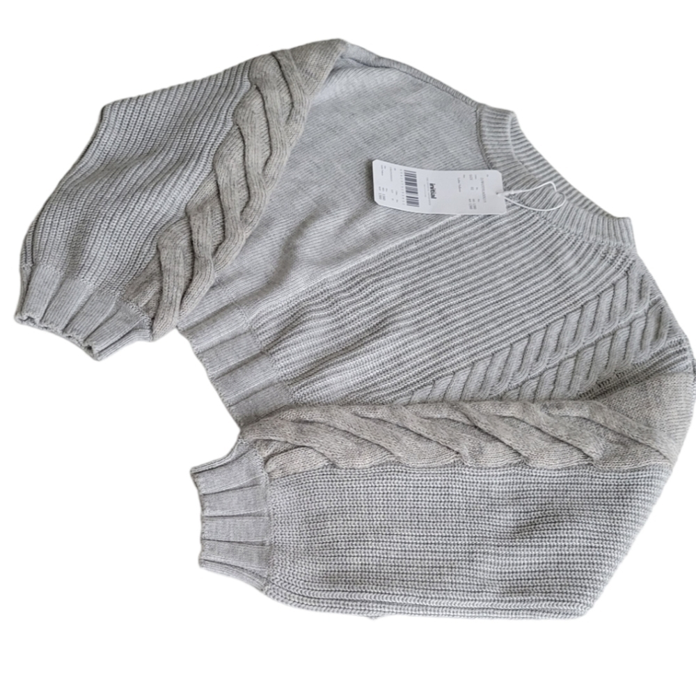 initial NWT Pullover Cropped, Light Grey - Picture 10 of 13